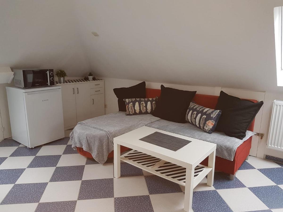 Ruhige Gemuetliche Ferienwohnung In Karlsruhe Daxlanden Fuer Monteure, Pendler, Geschaefsreisen, Wochenendreisen Exteriér fotografie