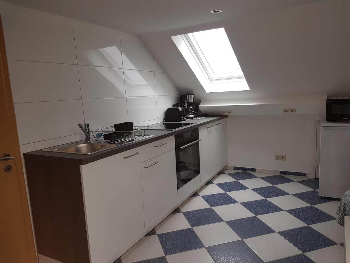 Ruhige Gemuetliche Ferienwohnung In Karlsruhe Daxlanden Fuer Monteure, Pendler, Geschaefsreisen, Wochenendreisen Exteriér fotografie